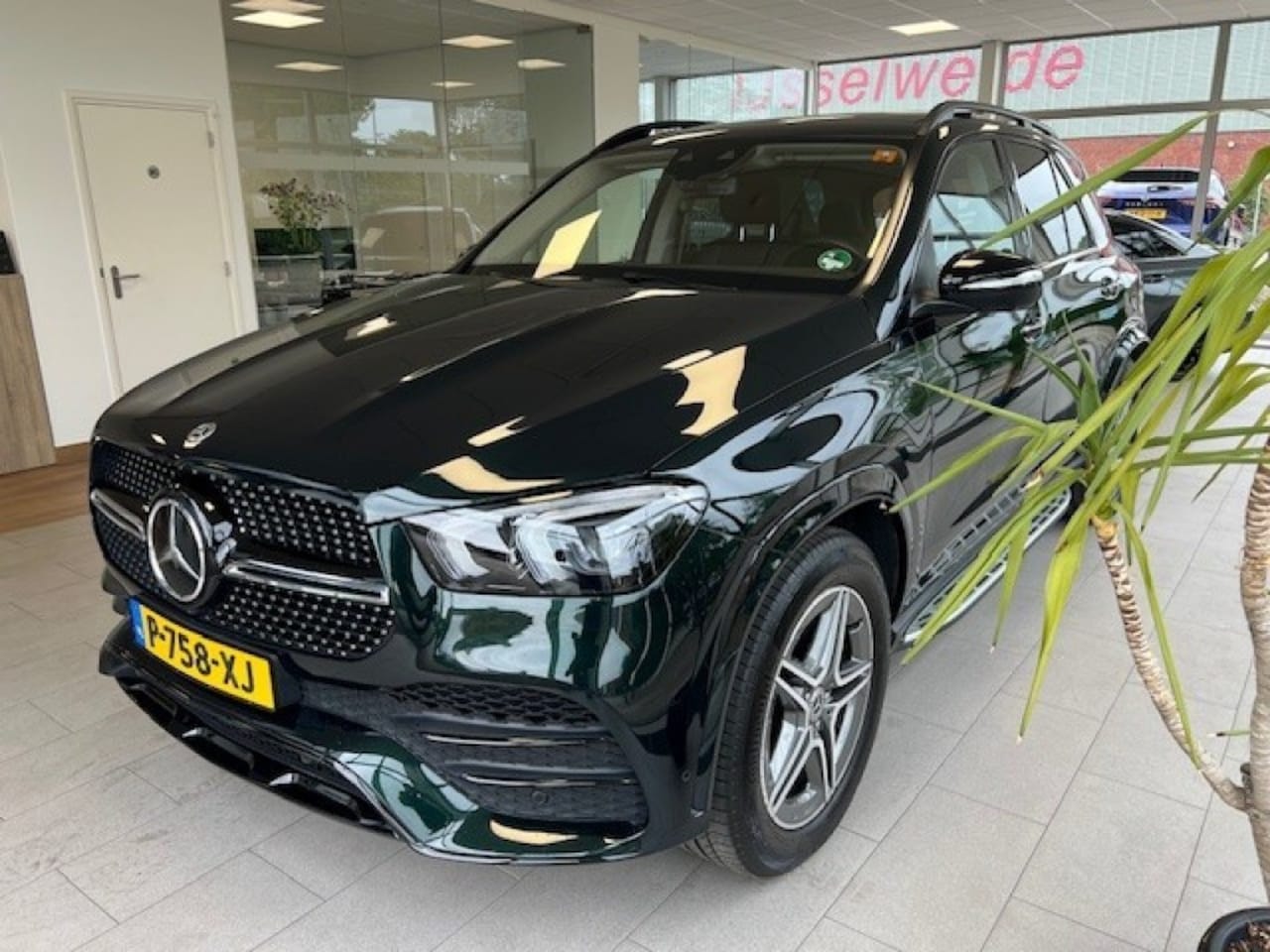 Mercedes-Benz GLE-Klasse - 350e Premium Plus - AutoWereld.nl