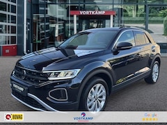Volkswagen T-Roc - 1.5 TSI DSG LIFE TREKHAAK/CAMERA/CARPLAY/ACC/STOELVERW