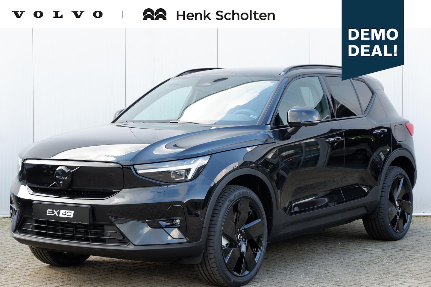 Volvo EX40 - Single Motor 70 kWh Plus Black Edition | Trekhaak semi elektrisch inklapbaar | Stoel- & St - AutoWereld.nl