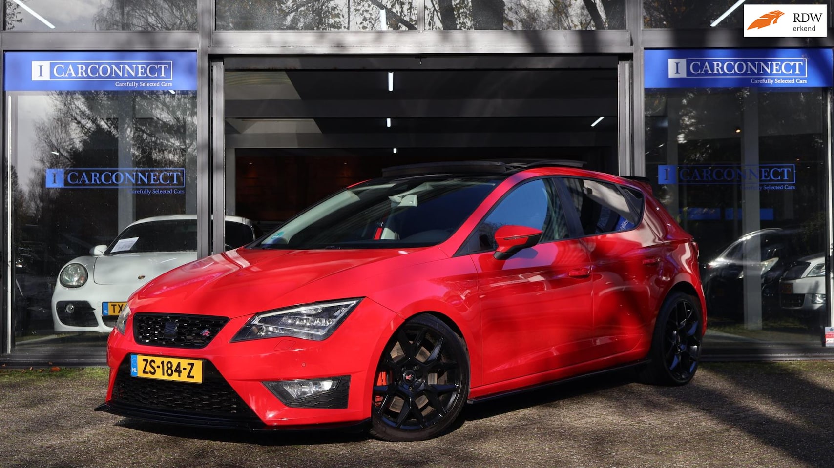 SEAT Leon - 2.0 TDI FR 220pk|Stage1|Pano|Leder|Vol! - AutoWereld.nl