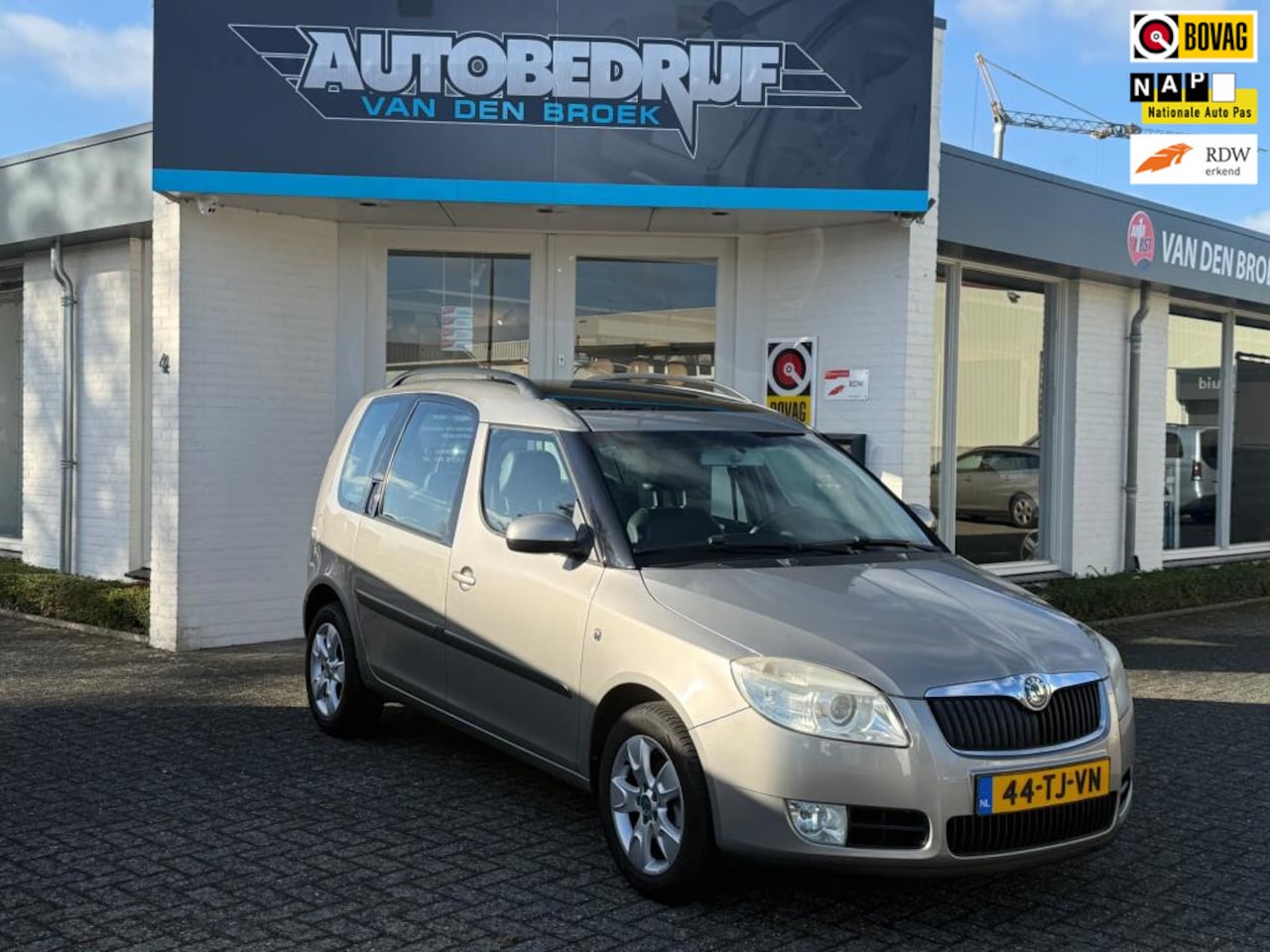 Skoda Roomster - 1.4-16V Comfort 1.4-16V Comfort - AutoWereld.nl