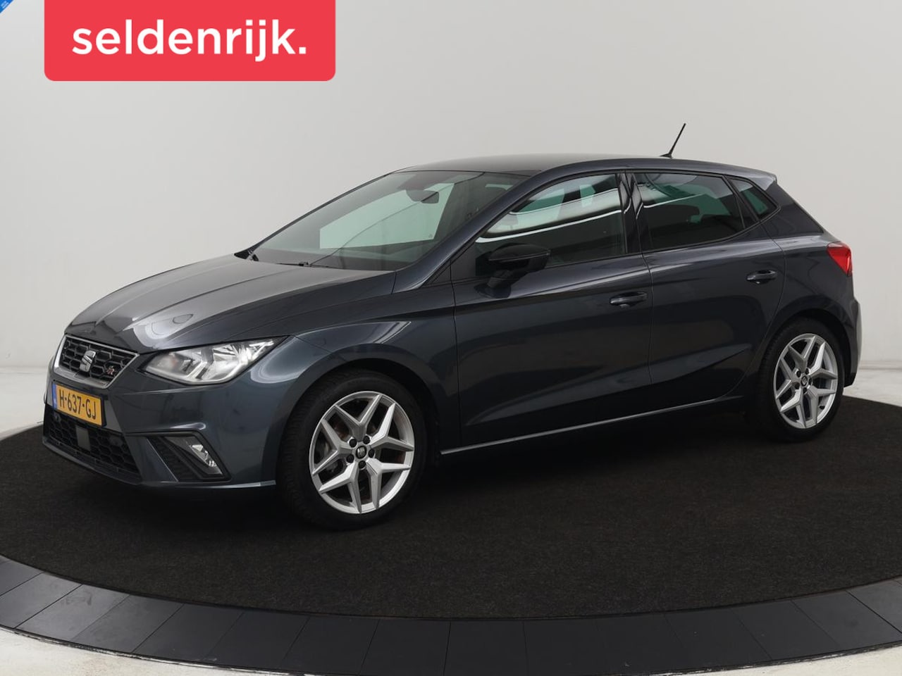 SEAT Ibiza - 1.0 TSI FR Intense | Trekhaak | Camera | Carplay | Navigatie | Climate control | Parkeerhu - AutoWereld.nl