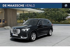 BMW iX1 - eDrive20 xLine / Achteruitrijcamera / Adaptieve LED / Comfort Access / Parking Assistant /