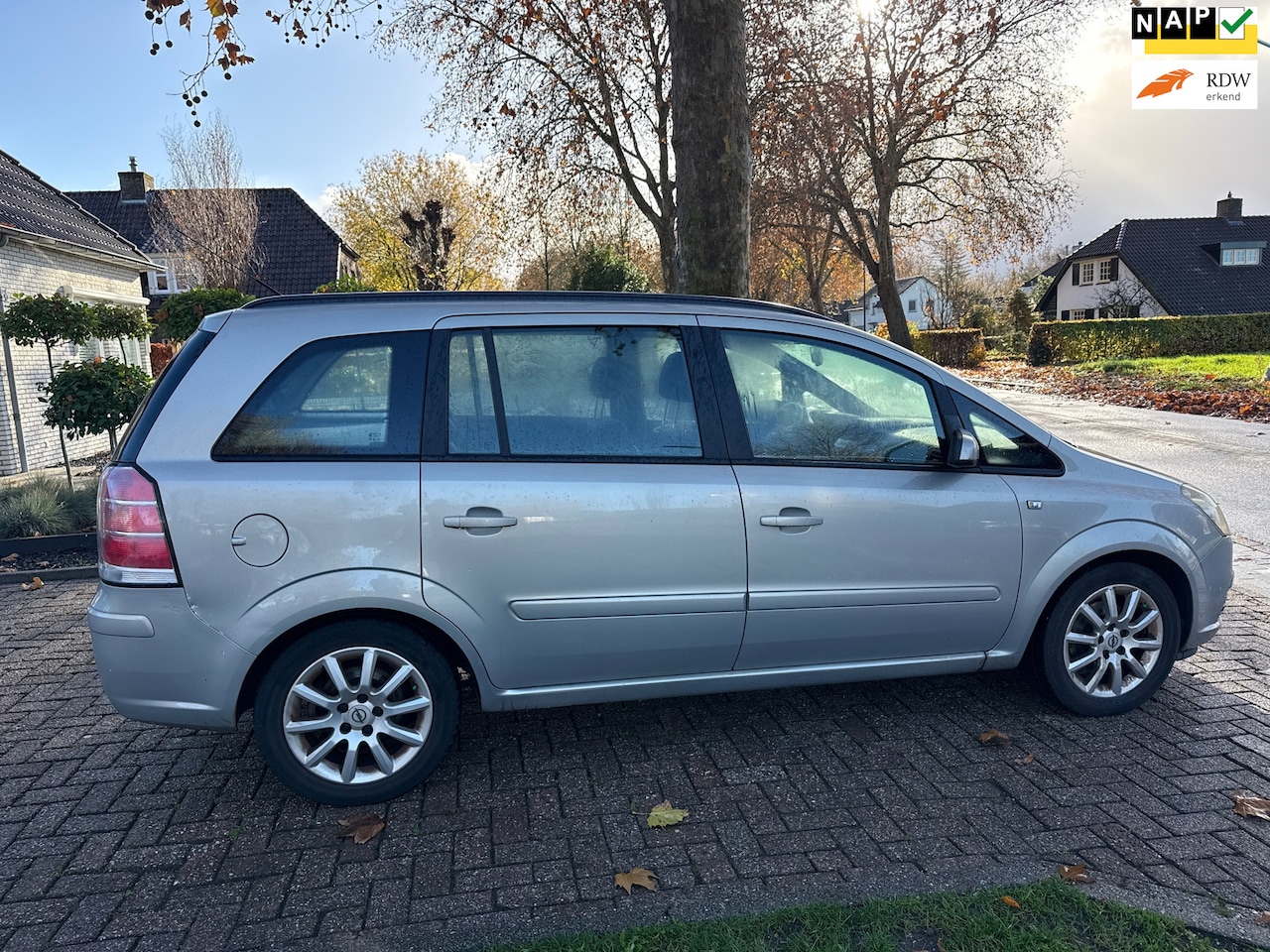 Opel Zafira - 1.6 Temptation 7 persoons - AutoWereld.nl
