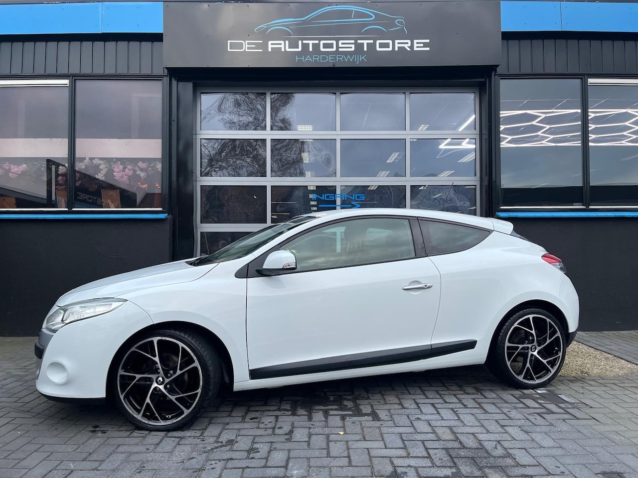 Renault Mégane Coupé - 1.4 TCe Dynamique 1e Eig Navi Cruise 19 Inch GT Velgen Zeer Nette Auto !!! - AutoWereld.nl