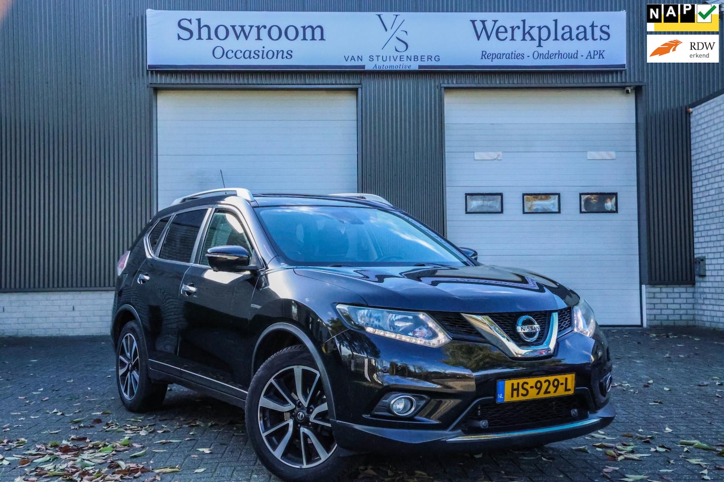 Nissan X-Trail - 1.6 DIG-T N-Connecta 360 TREKHAAK PANORAMADAK NAVI - AutoWereld.nl