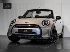 MINI Cabrio - 1.5 Cooper Yours Aut. | Navigatie | Lounge Leder | Camera | 17"LM | Rooftop Grey
