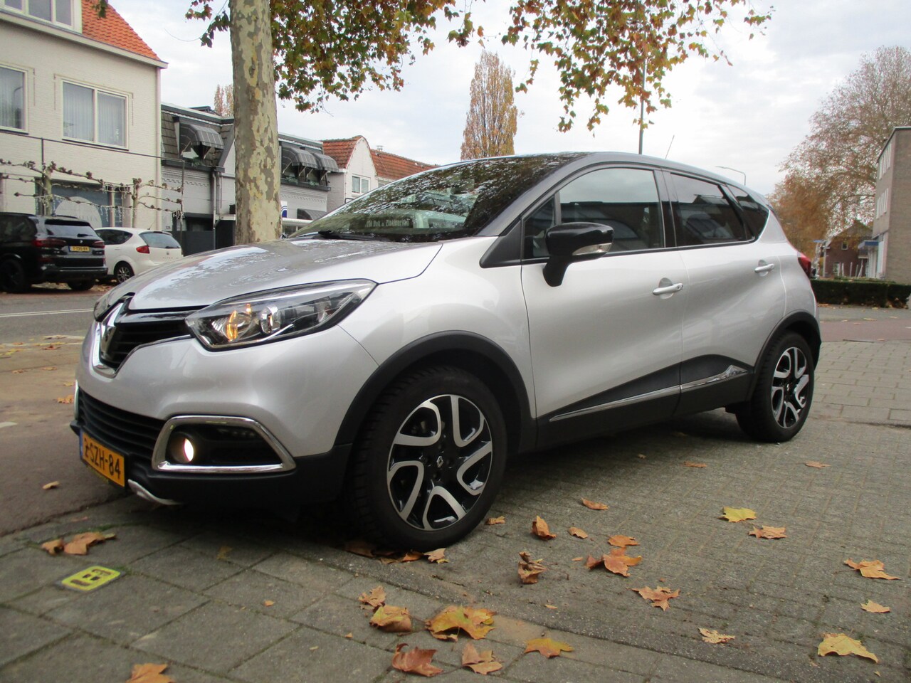 Renault Captur - 1.2 TCe Dynamique 5-drs / AUTOMAAT / AIRCO / NAVI / PDC / TREKHAAK / 130dkm - AutoWereld.nl