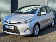 Toyota Yaris - 1.5 Full Hybrid Dynamic|CAMERA|PANO|AIRCO|CRUISE