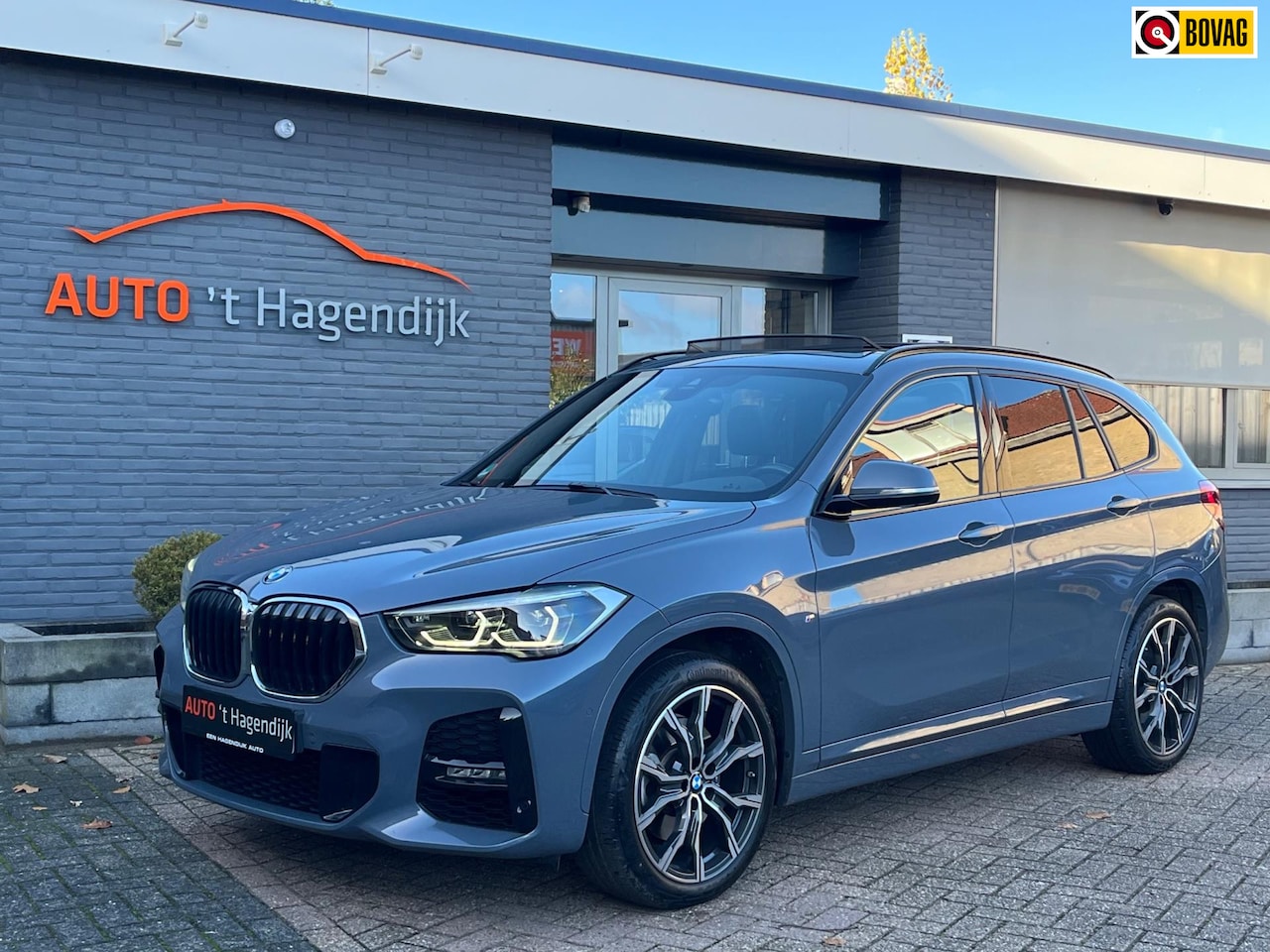 BMW X1 - XDrive20i High Exe M-Sport 1EIG pano trekh - AutoWereld.nl