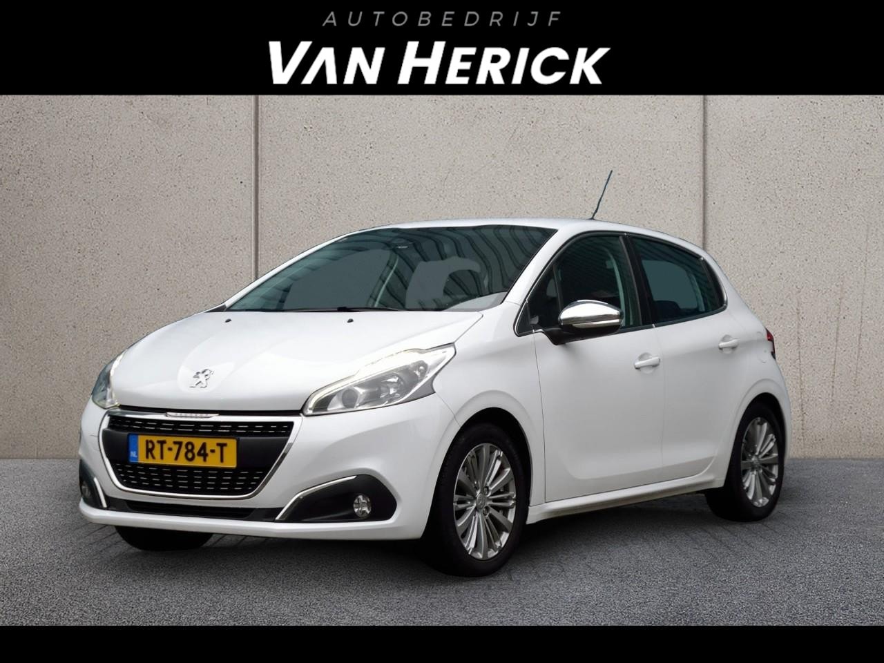 Peugeot 208 - 1.2 PureTech Access 82PK | LM Velgen | Navi | Cruise - AutoWereld.nl