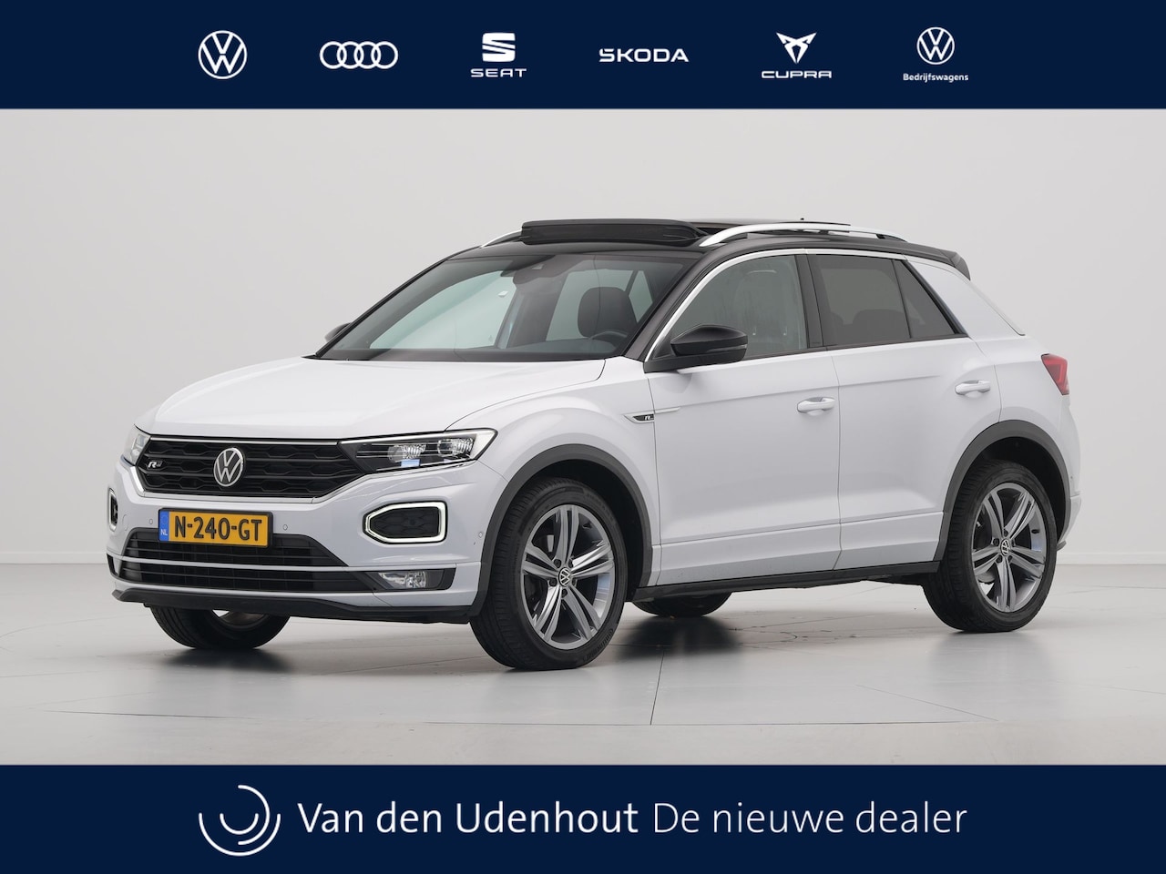 Volkswagen T-Roc - 1.5 TSI 150pk DSG Sport Business R Panorama Camera Acc Side/Laneassist Carplay Beats - AutoWereld.nl
