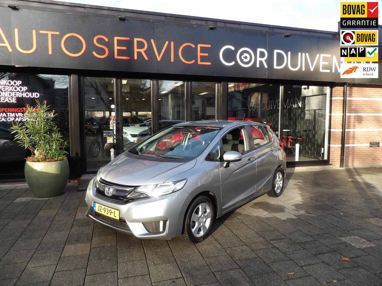 Honda Jazz - 1.3 i-VTEC Trend/trekhaak /parking /volledig onderhouden/ nl auto/incl aflevering en apk - AutoWereld.nl