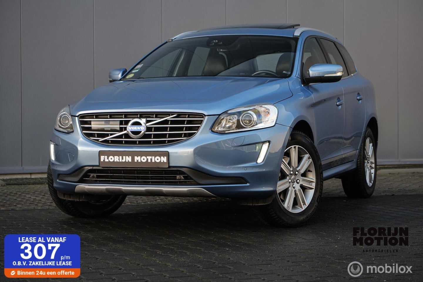 Volvo XC60 - 2.0 D4 FWD Summum Plus | Trekhaak | Pano | Adaptieve Cruise | Leder | Powerblue | dealeron - AutoWereld.nl