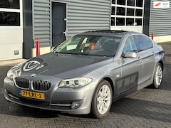BMW 5-serie - 523i High Executive, panoramadak, memory seat, navigatie