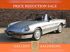Alfa Romeo Spider - 2.0 QV "29.400 kilometers" PRICE REDUCTION Low kilometers example, In original and well ma