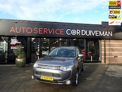 Mitsubishi Outlander - 2.0 PHEV Executive Edition volledig onderhoud aanwezig //eerste eigenaar //trekhaak // inc