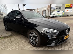 Mercedes-Benz E-klasse - 300 e 4MATIC AMG Line