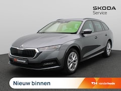 Skoda Octavia Combi - 1.4 TSI iV PHEV Business Edition 204PK DSG SOH 92%, Matrix LED-Verlichting, Achteruitrijca