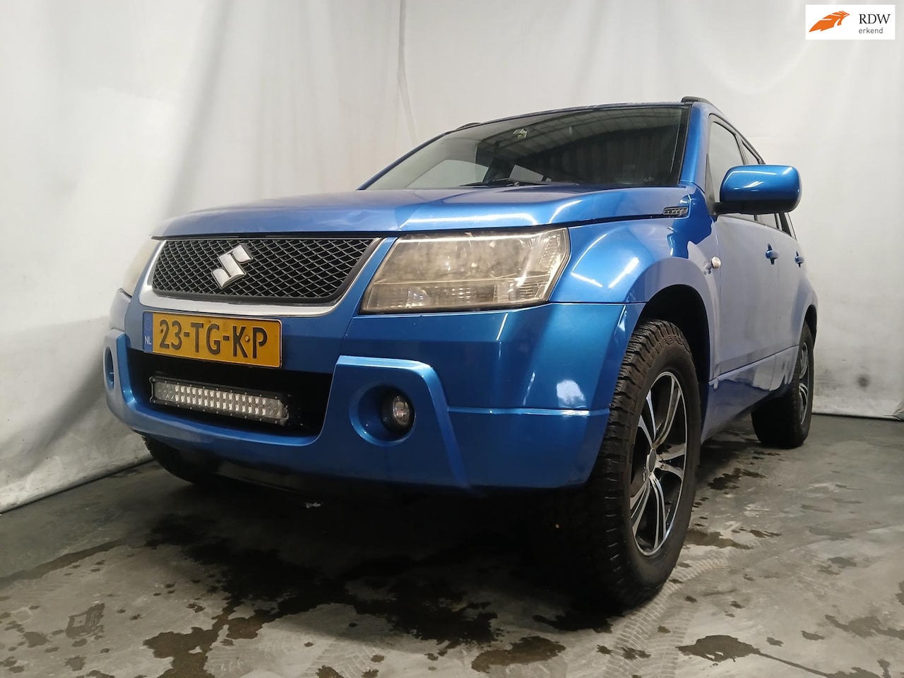Suzuki Grand Vitara - 2.0-16V JLX MOTOR SCHADE! - AutoWereld.nl