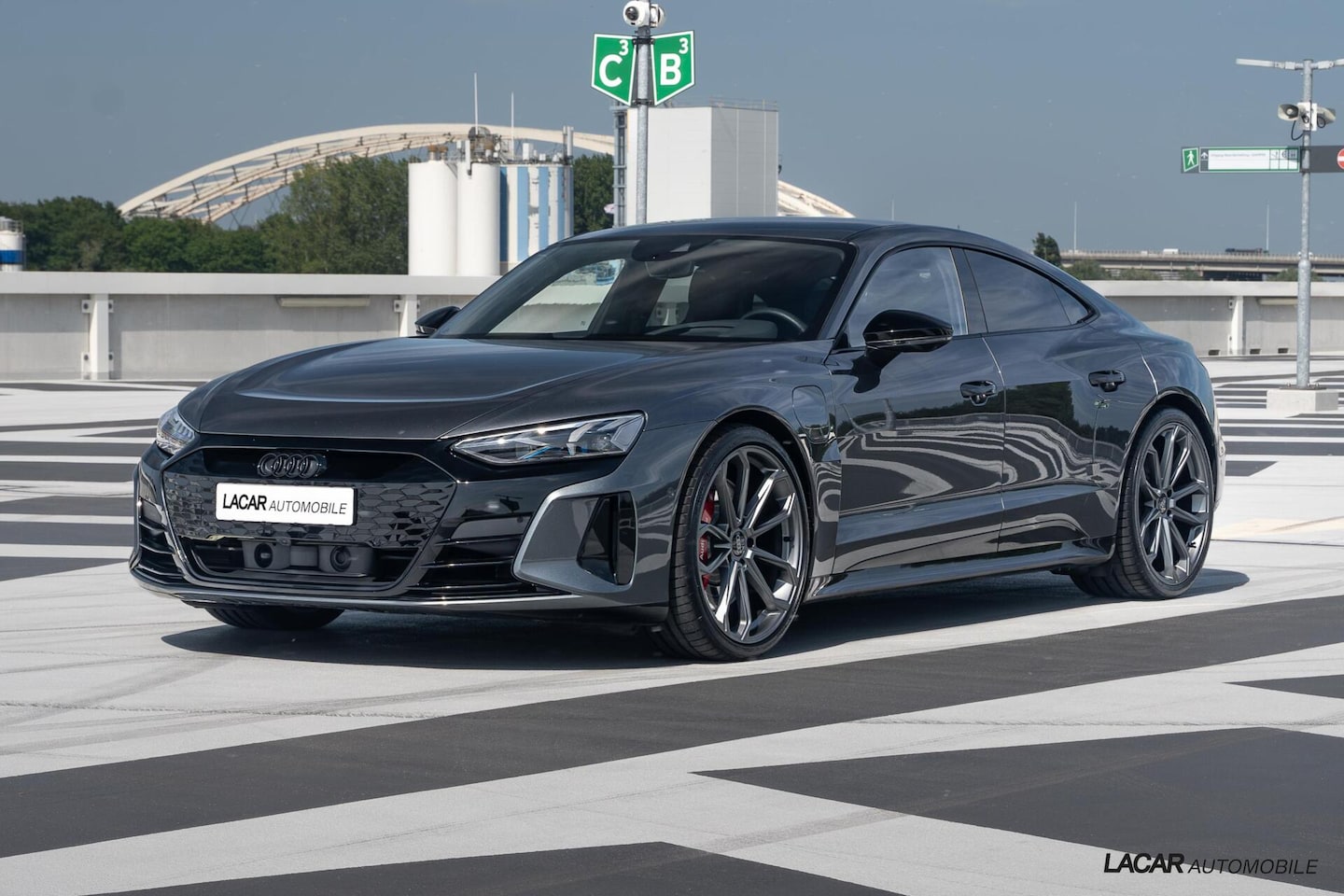 Audi e-tron GT - RS 598pk I 4WS I Carbon I Pano I 22 inch - AutoWereld.nl