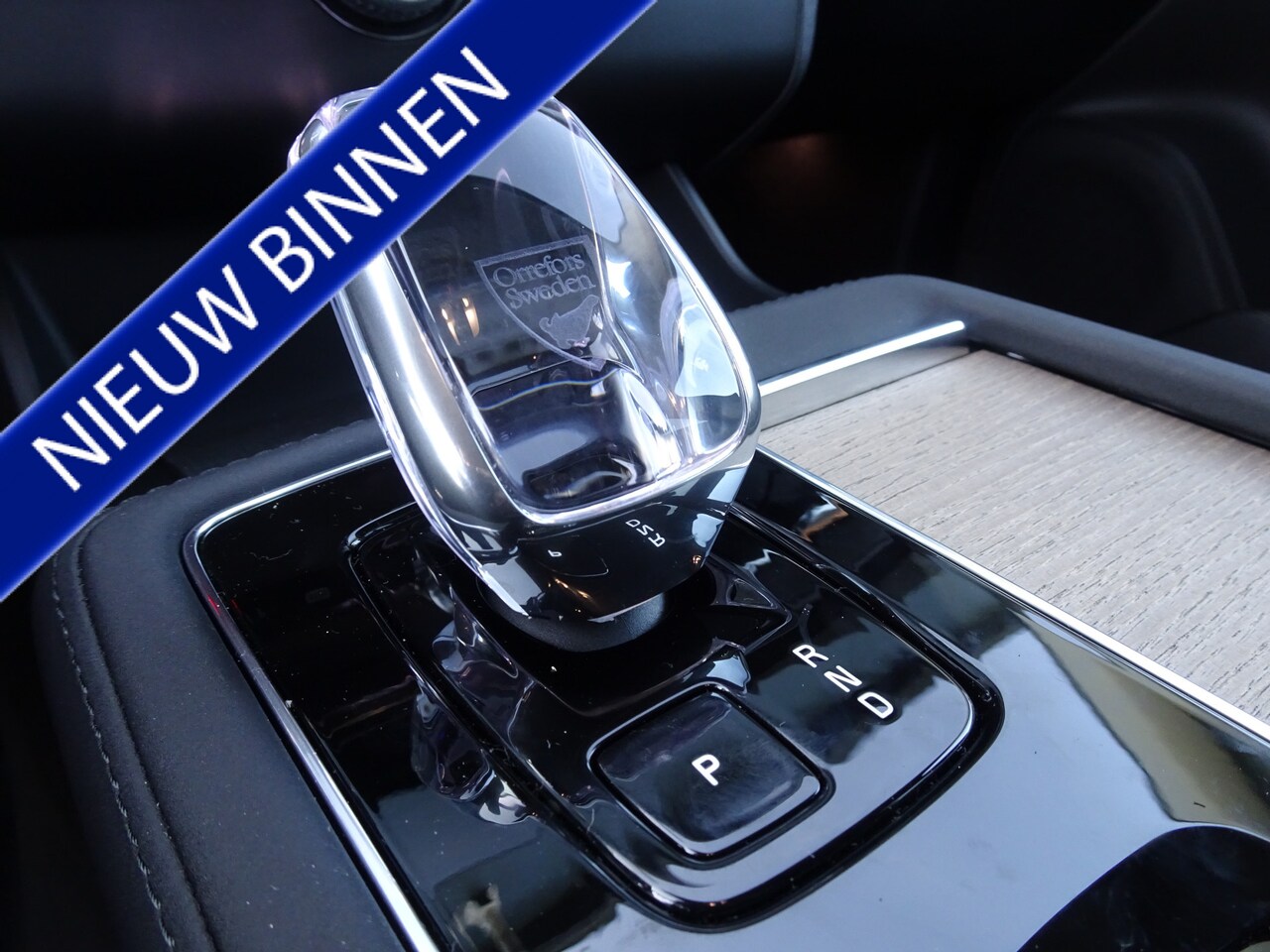 Volvo XC90 - 2.0 T8 Plug-in hybrid AWD Ultra Dark 2.0 T8 Plug-in hybrid AWD Ultra Dark - AutoWereld.nl