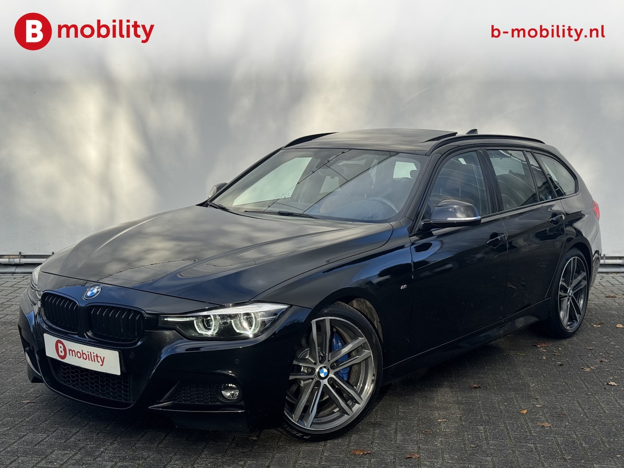 BMW 3-serie Touring - 320i High Executive M-Sport Apple CarPlay | Panoramadak | Head-Up Display | Achteruitrijca - AutoWereld.nl