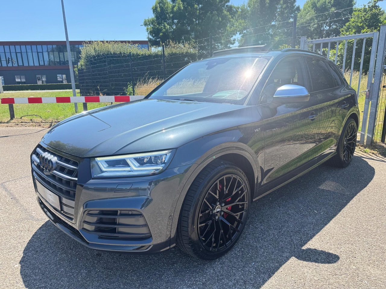 Audi SQ5 - TFSI quattro Pro Line Plus ABT Look Pano 21inch RS Zetels Hud - AutoWereld.nl