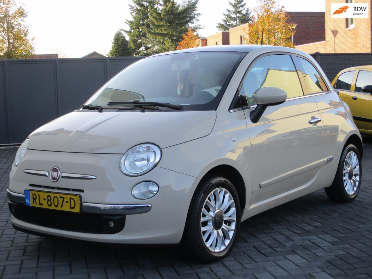 Fiat 500 - 1.2 Lounge Panorama Airco Navi !! - AutoWereld.nl