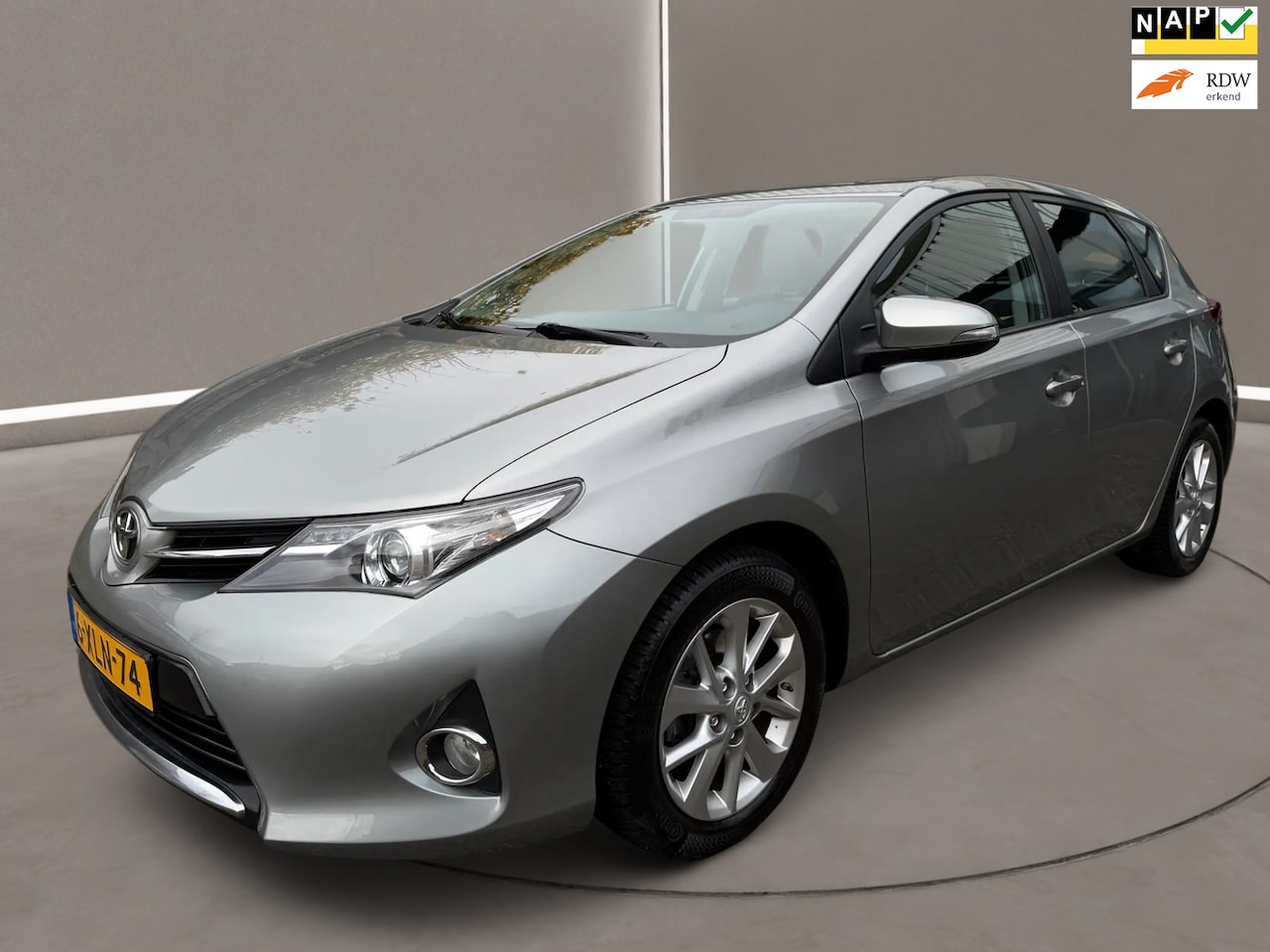 Toyota Auris - 1.6 Now Top 5 Editie 132 Pk Airco 135 dkm Nap 2e Eig. - AutoWereld.nl