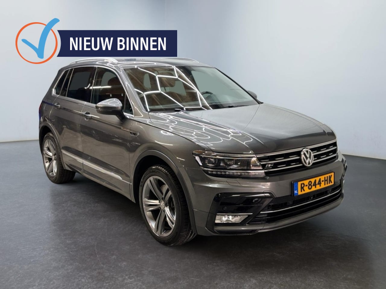 Volkswagen Tiguan - 2.0 TSI 4M. | 3x R-Line | 360 camera | Virtual Cockpit | - AutoWereld.nl