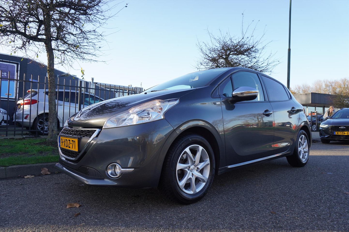 Peugeot 208 - 1.2 VTi 82PK 5D Style AIRCO LM Velgen Zeer Mooi - AutoWereld.nl