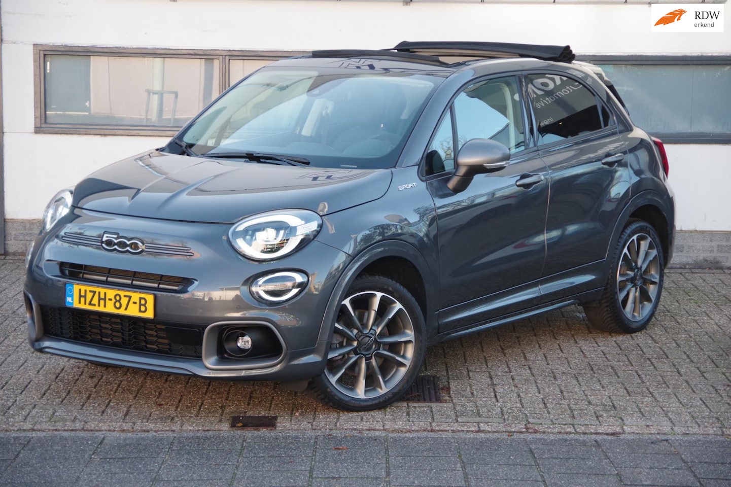 Fiat 500 X - 1.5 Hybrid Sport /Cabrio/Nieuwstaat/Carplay/Navi/ - AutoWereld.nl