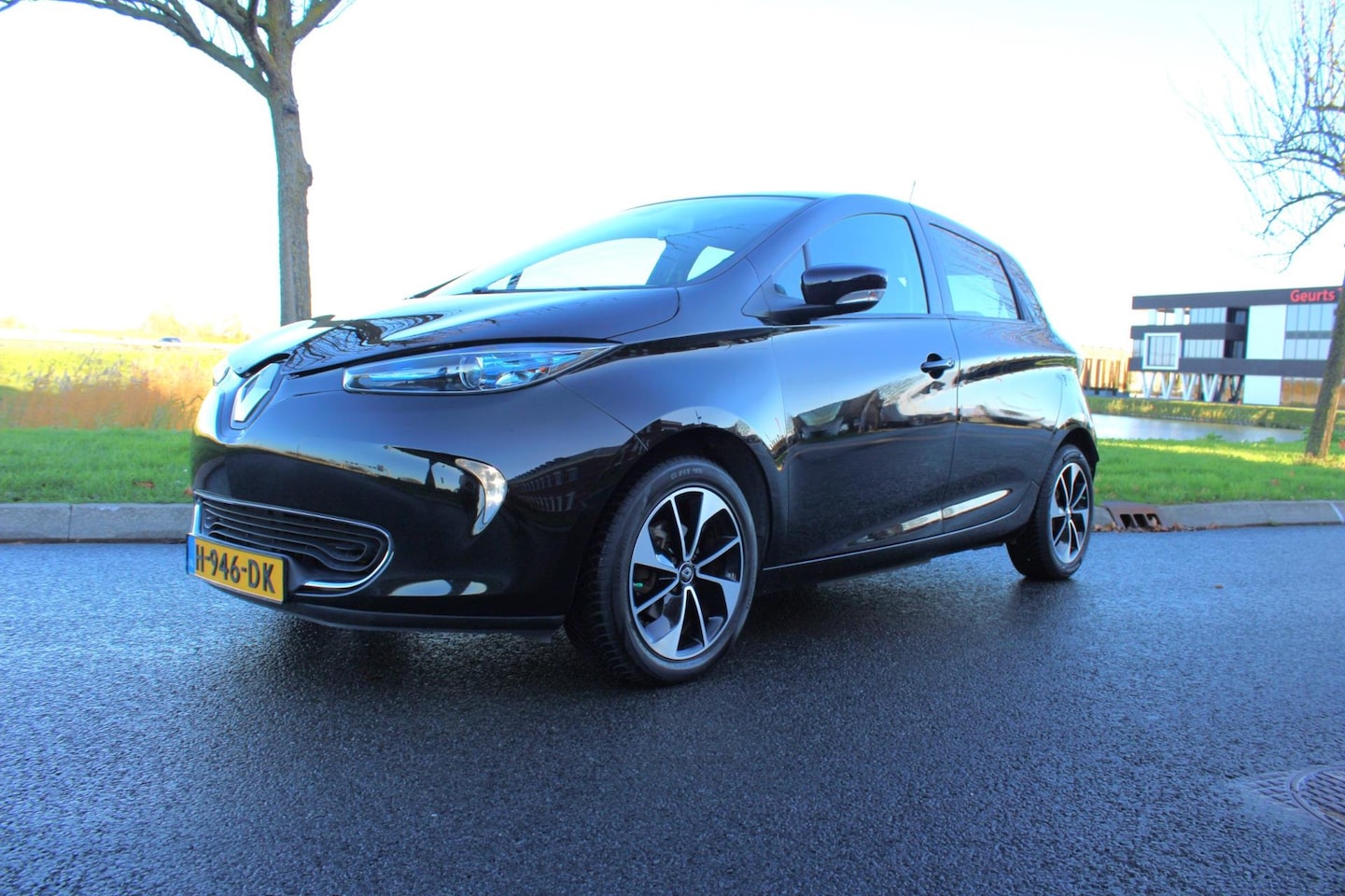 Renault Zoe - R90 Life 41 kWh Airco eigen accu - AutoWereld.nl