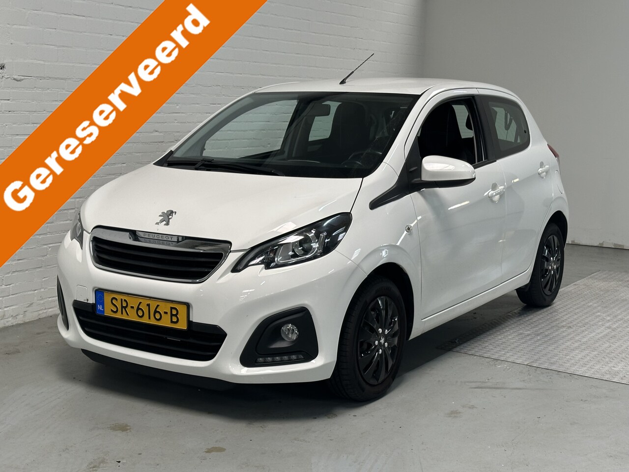 Peugeot 108 - 1.0 e-VTi Active AIRCO / ELK.PAKKET / TELEFON / BLUETOOTH - AutoWereld.nl