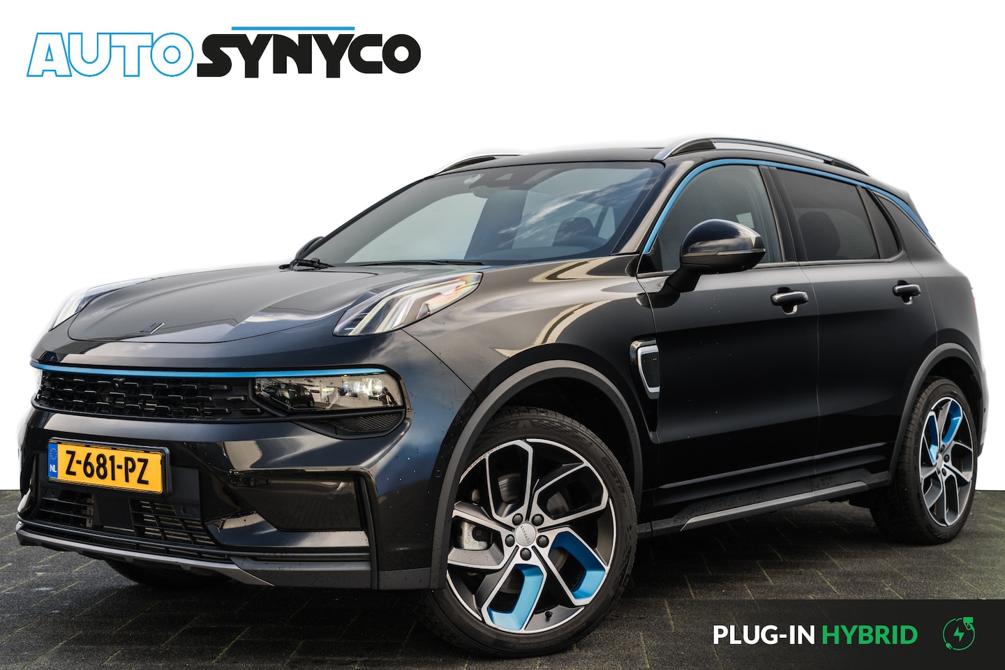 Lynk & Co 01 - 1.5 Plug-in Hybrid 262 Pk I Modeljaar 2023 I Stuurverwarming I Panoramadak I 75 km Elektri - AutoWereld.nl