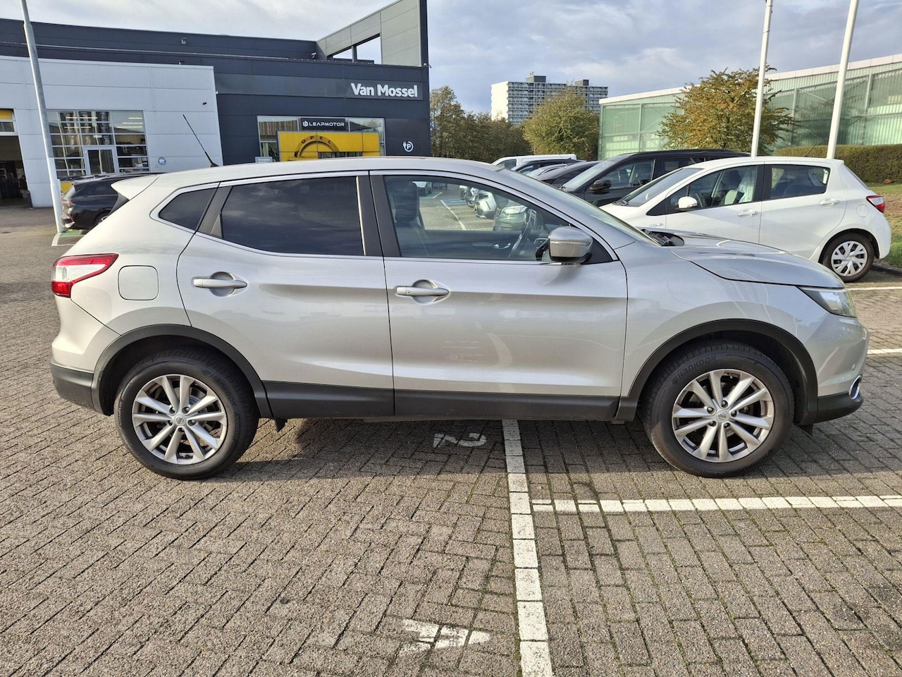 Nissan Qashqai - 1.2 Connect Edition 1.2 Connect Edition - AutoWereld.nl