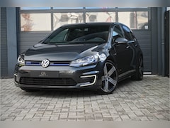 Volkswagen Golf - 1.4 TSI GTE volledig LEDER, PDC