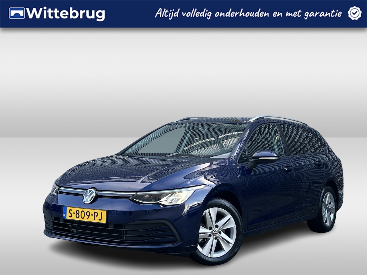 Volkswagen Golf Variant - 1.0 eTSI Life / Navigatie / App connect / Parkeersensoren / Fabrieksgarantie 2027 / P4 - AutoWereld.nl