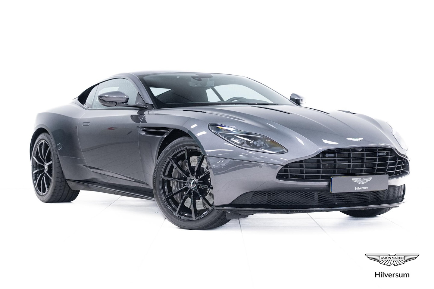Aston Martin DB11 - AMR V12 Coupe - AutoWereld.nl