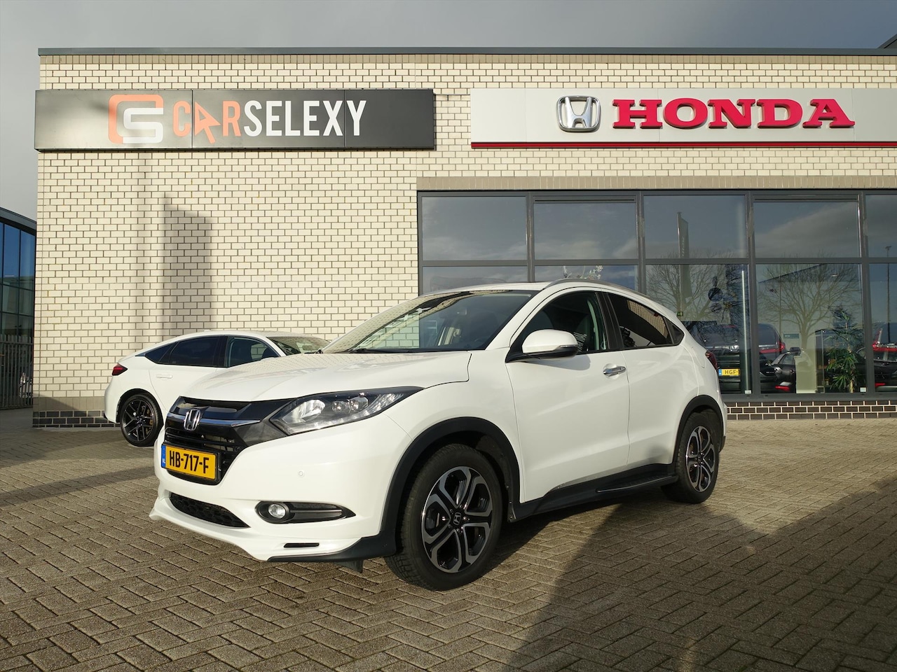 Honda HR-V - 1.5 i-VTEC 130pk CVT Executive - AutoWereld.nl