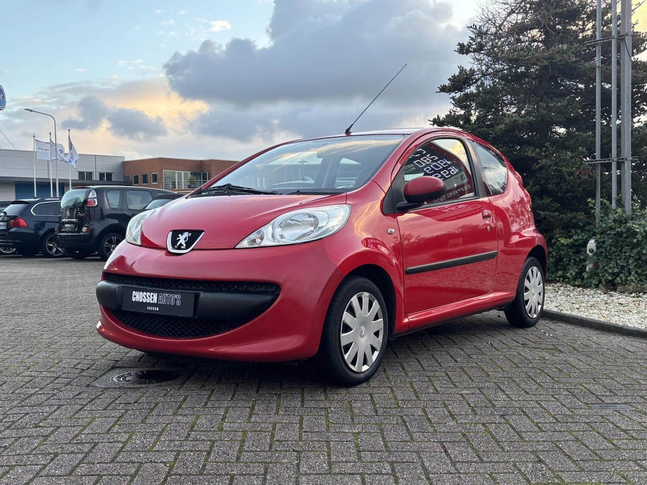 Peugeot 107 - 1.0-12V XR 1.0-12V XR, Elek pakket, Koopje! - AutoWereld.nl