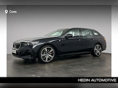 BMW 5-serie Touring - 530e M Sport Edition | Stuurwielrand verwarmd | Trekhaak met elektrisch wegklapbare kogel