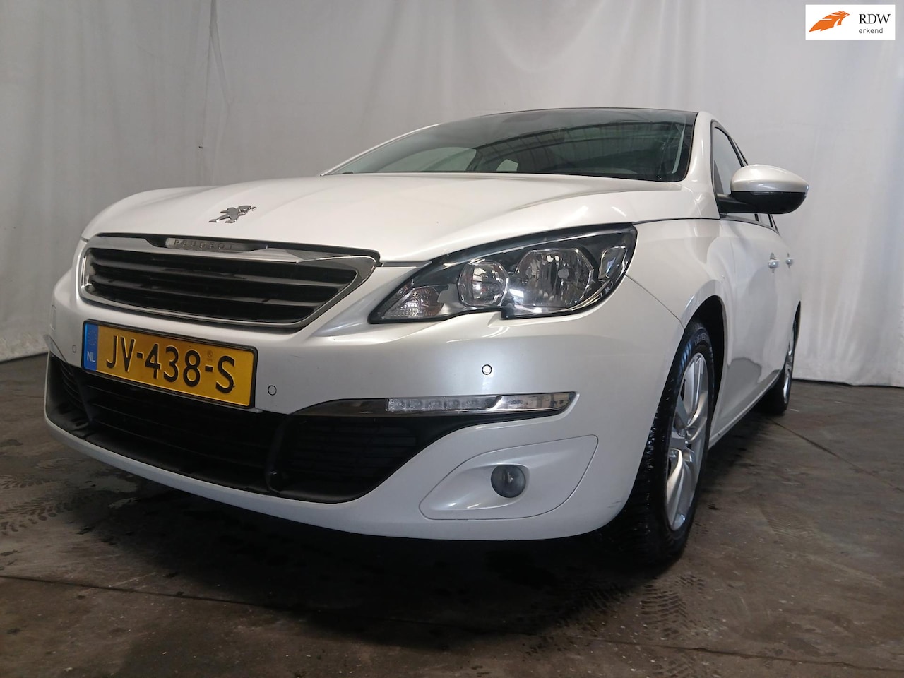 Peugeot 308 SW - 1.2 PureTech Allure SCHADEAUTO! - AutoWereld.nl