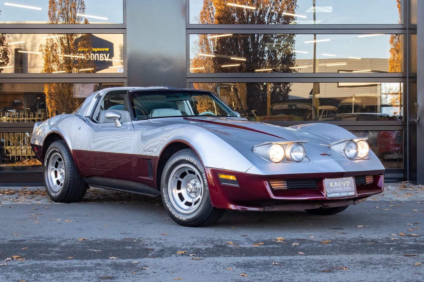 Chevrolet Corvette - C3 | 5.7L (350 ci) V8|Cross-Fire Injection - AutoWereld.nl