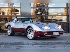 Chevrolet Corvette - C3 | 5.7L (350 ci) V8|Cross-Fire Injection