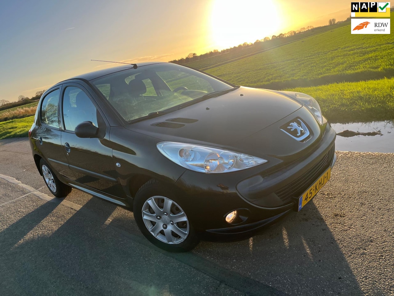 Peugeot 206 - 1.4 XS / 5 drs 90.000 nap - AutoWereld.nl