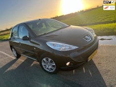 Peugeot 206 - 1.4 XS / 5 drs 90.000 nap