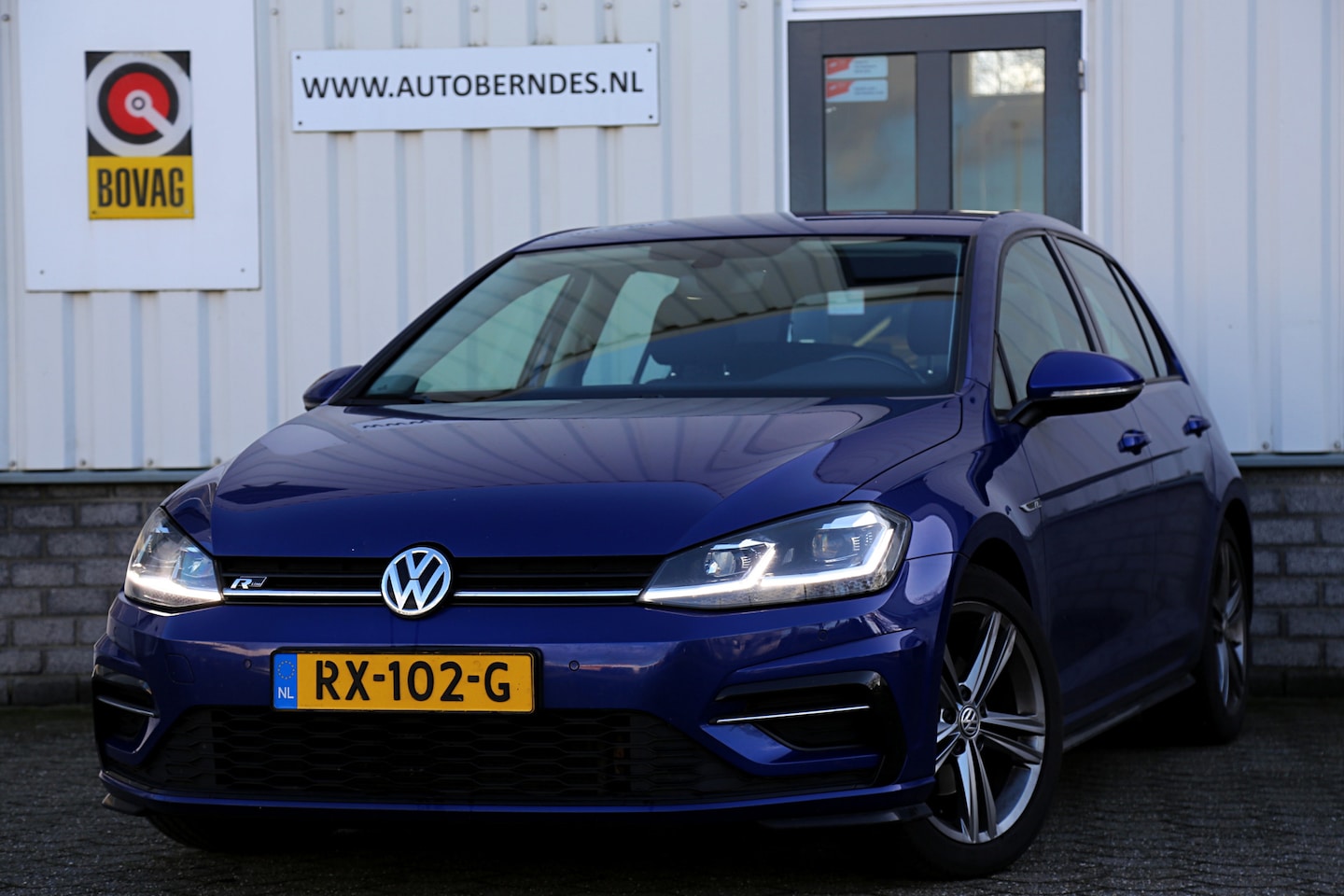 Volkswagen Golf - 1.4 TSI R-Line*Perfect Onderh.*Massage/Alcantara Sportstoelen/Stoelverw./Cruise-Control/Gr - AutoWereld.nl