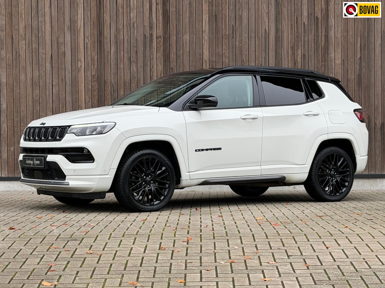 Jeep Compass - 4xe 240 Plug-in Hybrid Electric S / Bi-Tone / - AutoWereld.nl